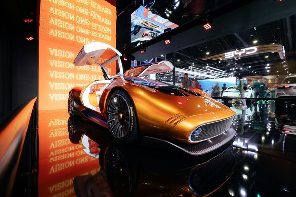 Quelles sont les meilleures pratiques pour l'entretien des sièges en Alcantara d'une Audi R8 ?